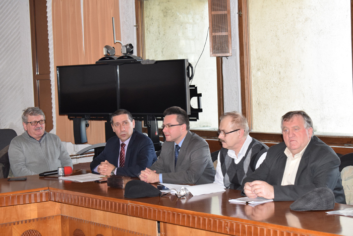 Comasarea instituțiilor de învățământ, motiv de discuții la ședința de Dialog Social