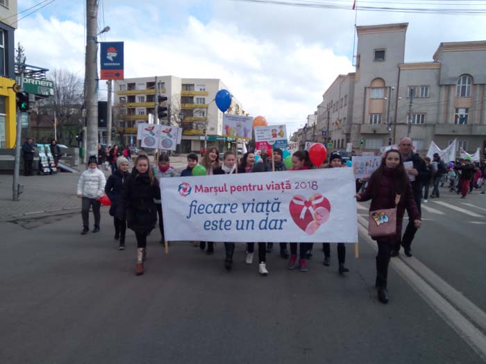 „Marșul pentru Viață” la Satu Mare. Sute de participanți (Fotogalerie)