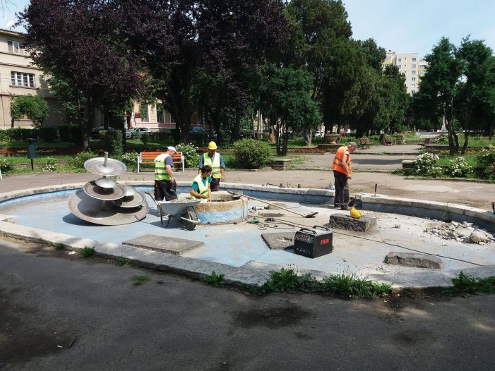 A inceput renovarea fantanilor arteziene (Foto)