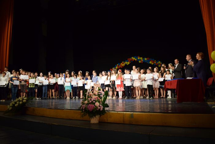 Emotii mari pentru absolventii de la Scoala Gimnaziala „Grigore Moisil” (Foto)