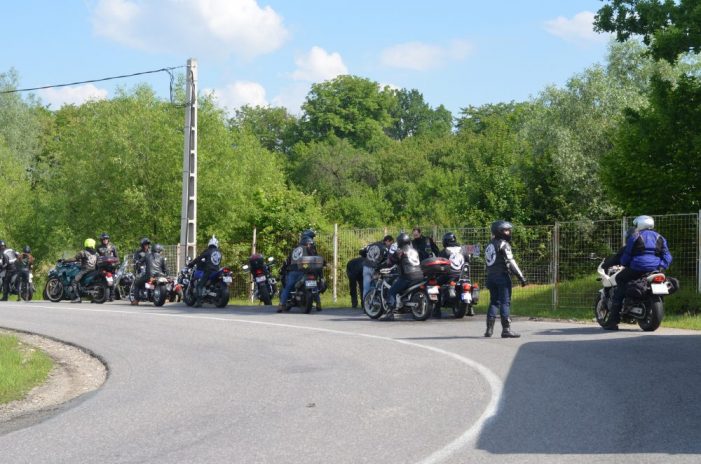 Motociclistii alaturi de sute de copii din Maramureş şi Satu Mare