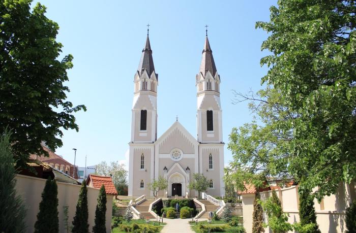 Azi incep pregatirile pentru hramul diecezan. Vezi programul