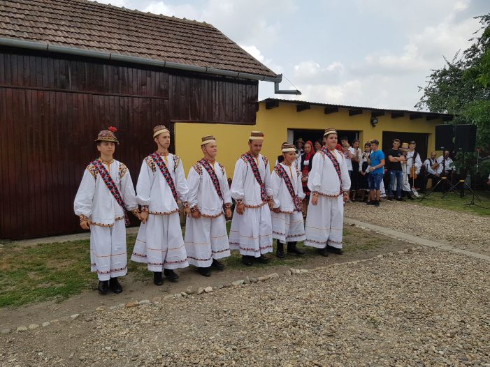 Festivalul Meșteșugurilor și Tradițiilor. Comuna Craidorolt a imbracat straie de sarbatoare (Foto)