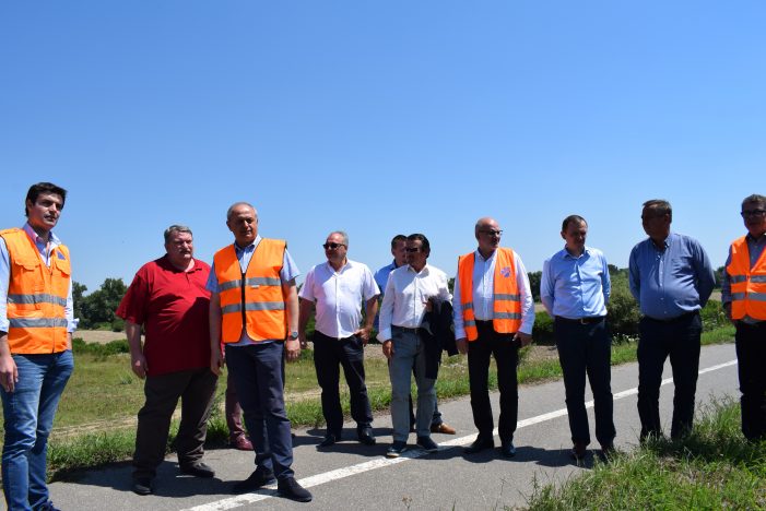 Vizita pe teren. Lucrarile la Centura Satmarului au inceput fara probleme (Foto)