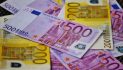 Poliţistă de frontieră acuzată a luat şpagă 200.000 de euro