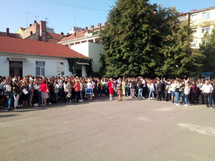 Emotii mari ! A inceput scoala (Foto)
