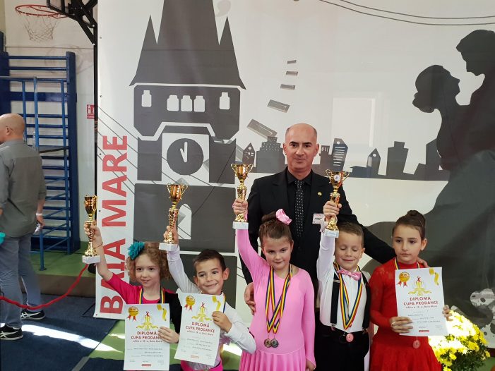 8 medalii pentru Royal Dance Satu Mare (Foto)