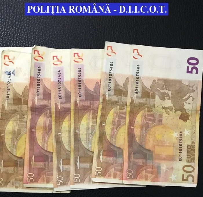 Bani falsi ! Atentie ce bancnote primiti cand schimbati bani