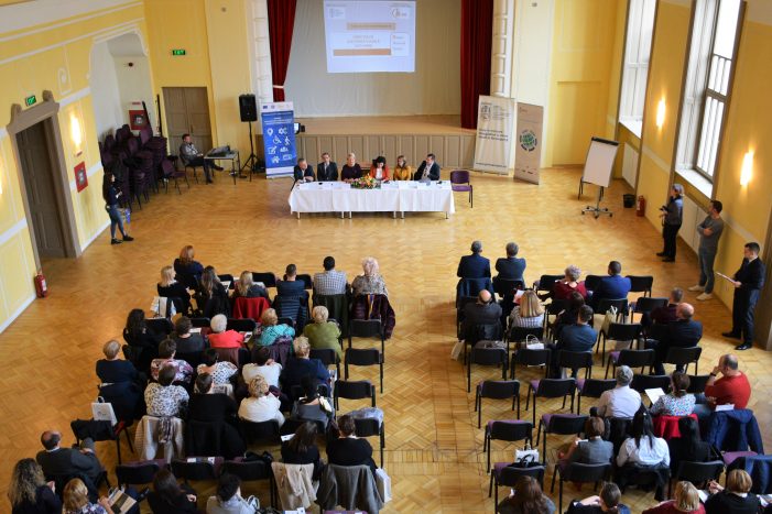 Specialiști în asistență socială din întreaga țară s-au reunit la Satu Mare (Foto)