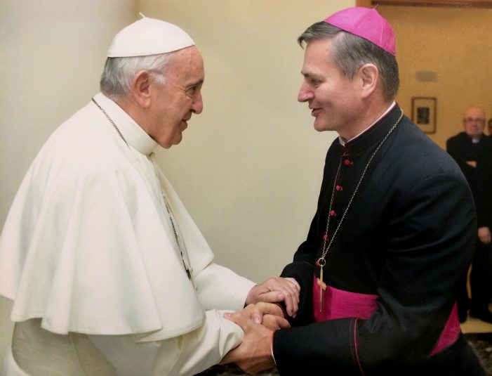Delegatie la Vatican. Episcopul Eugen Schönberger, in vizita la Papa Francisc (Foto)