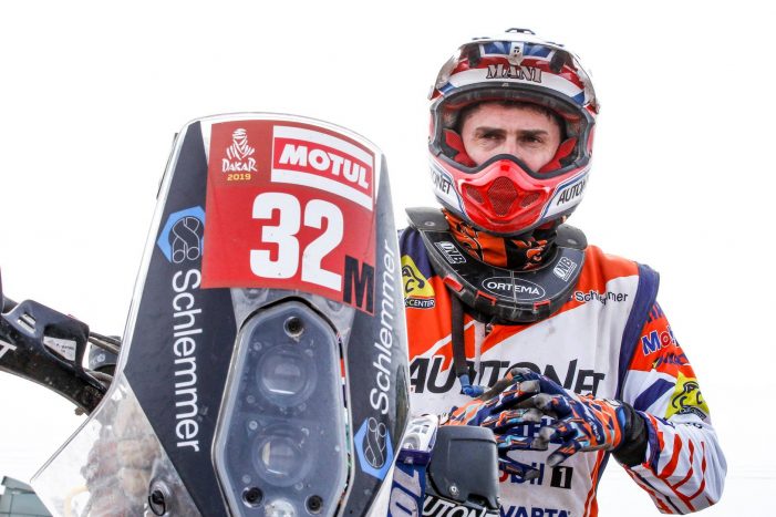 Mani se impune la Dakar. Este lider