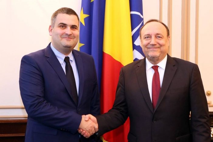 Intalnire la minister. Gabriel Les a primit vizita ambasadorului (Foto)