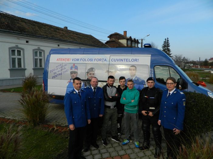 Bucurie şi emoţie pentru şase tineri sătmăreni (Foto)