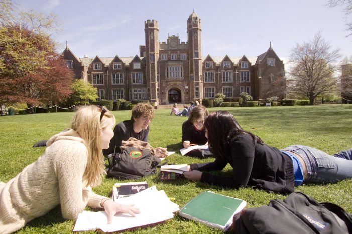 Veste importanta pentru studentii romani care studiaza in Anglia