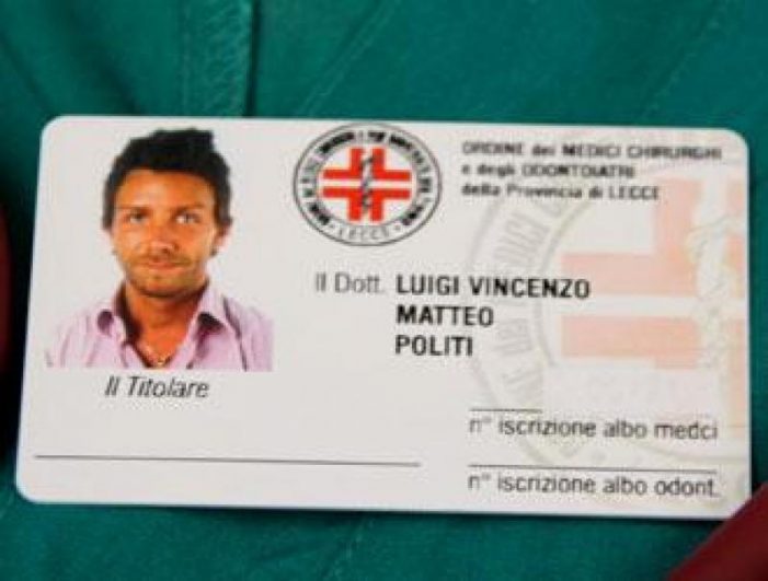 Are doar 8 clase, dar a convins un spital ca este medic. A facut si operatii