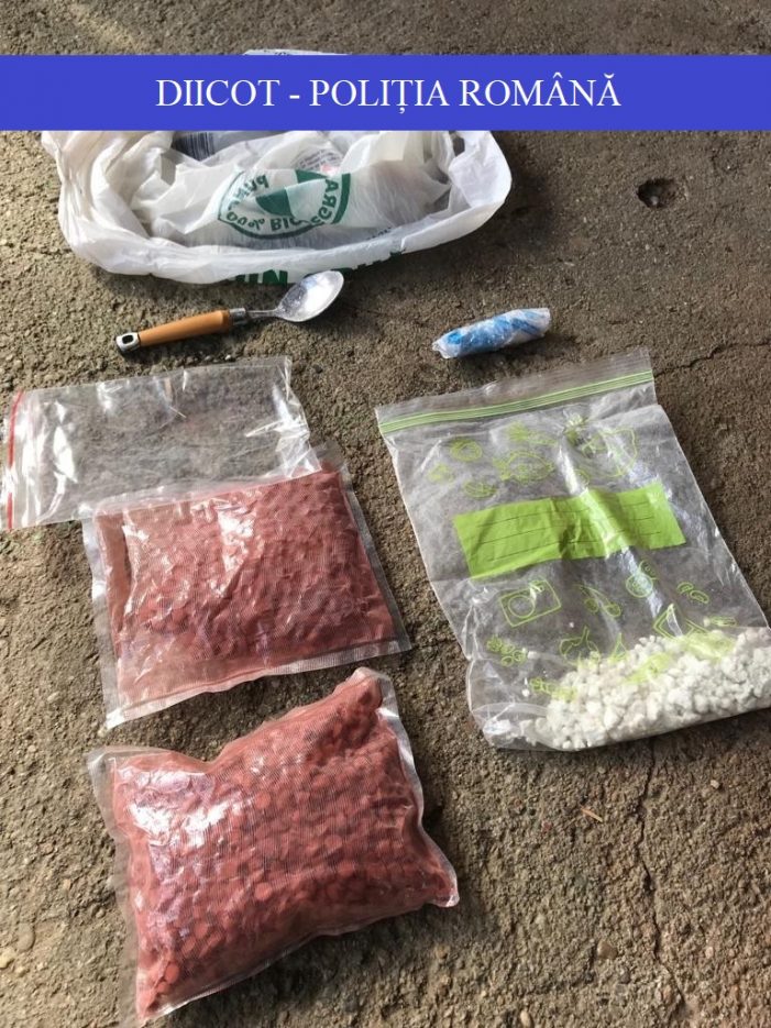 Captură de droguri. Ecstasy, amfetamină și cocaină (Foto&video)