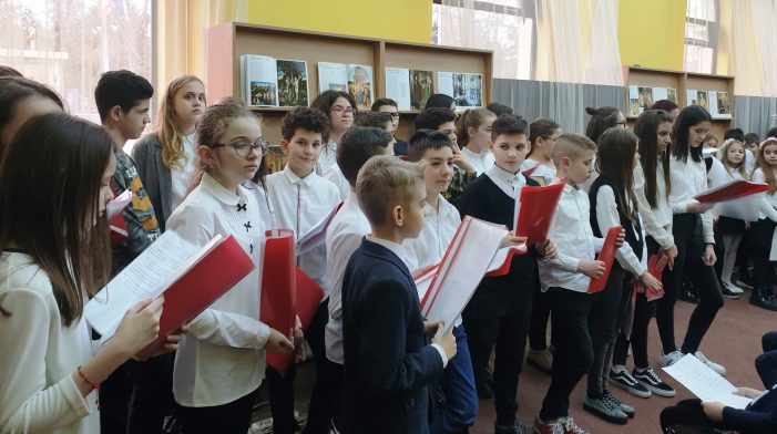 Când doamnele scriu versuri …