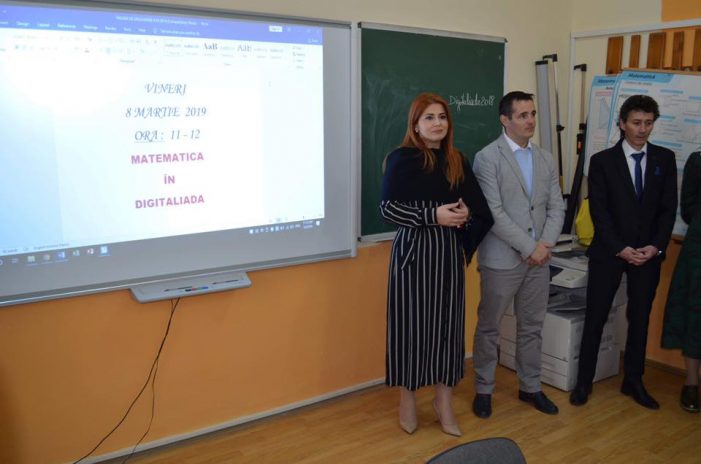 Școală din județ, dotată cu tehnologie modernă. Deputatul Ioana Bran, la eveniment (Foto)