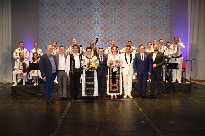 „Rozmarin în colţu’ mesii” și-a desemnat câștigătorii. Unde merge Marele Premiu (Foto)