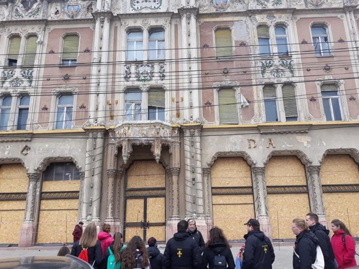 Ciprian Crăciun despre clădirile neîngrijite: „Sute de persoane circulă zilnic pe lângă astfel de proprietăți”