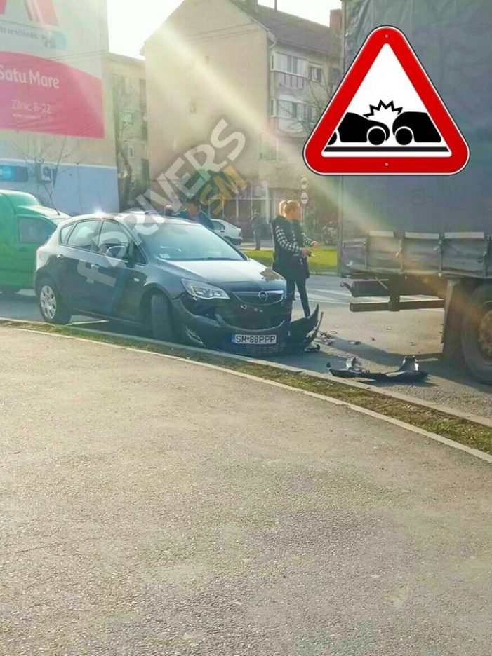 Tamponare în Micro 17 (Foto)
