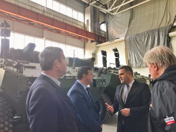 Ministrul Gabriel Leș, în vizită la Uzina Mecanică București (Foto)