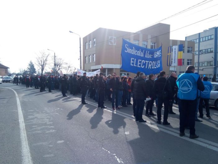 Campanie de boicotate a produselor Electrolux. Cine a decis asta