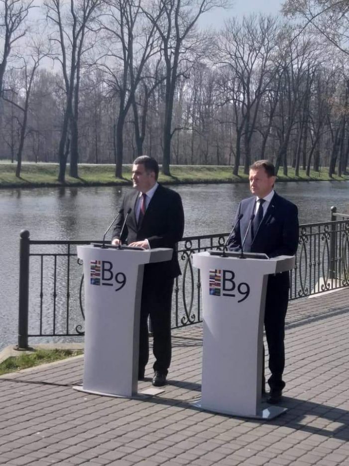 Miniștrii Apărării s-au reunit la Varșovia