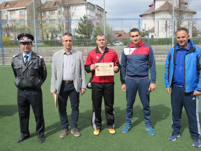 Pompierul-golgheter. S-a afirmat și la jocul cu balonul (Foto)