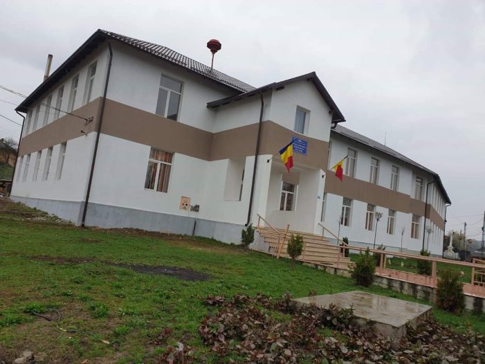Școală și grădiniță modernizate la Bârsău din fonduri alocate de Guvernul PSD (Foto)