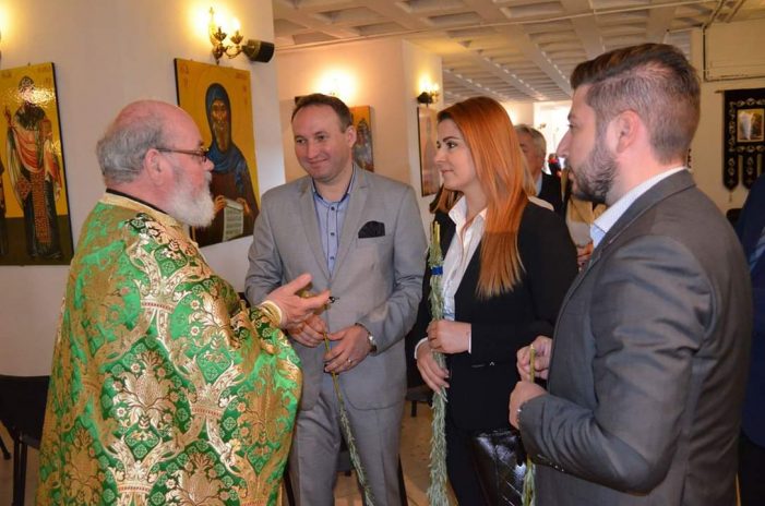 Duminica Floriilor. Deputatul Ioana Bran în mijlocul credincioșilor (Foto)