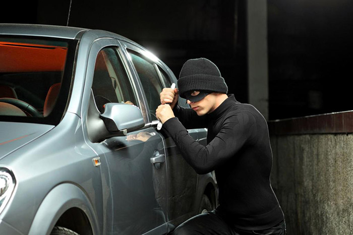 Cum să preveniți furtul unei mașini