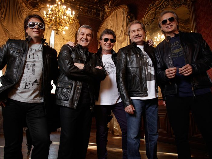 Muzică live a celor de la Holograf într-un spectacol de teatru la Satu Mare
