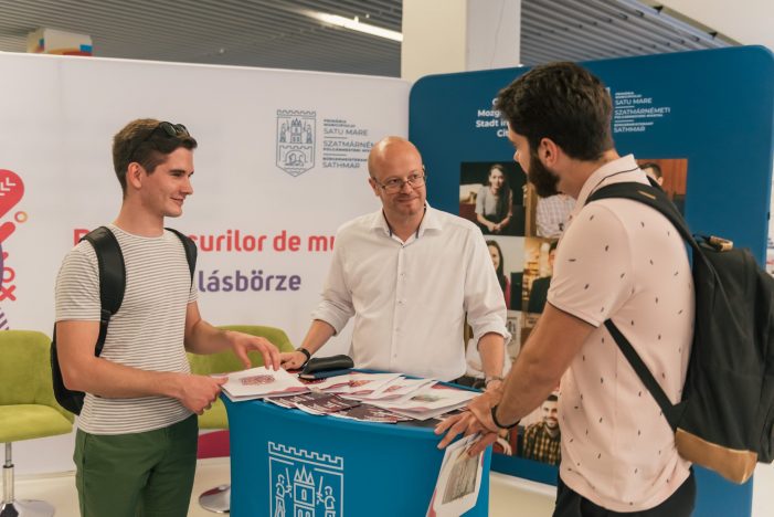 Primarul Kereskényi a discutat la Cluj cu studenții sătmăreni să-i readucă în Satu Mare. Nu se știe cu ce rezultat concret