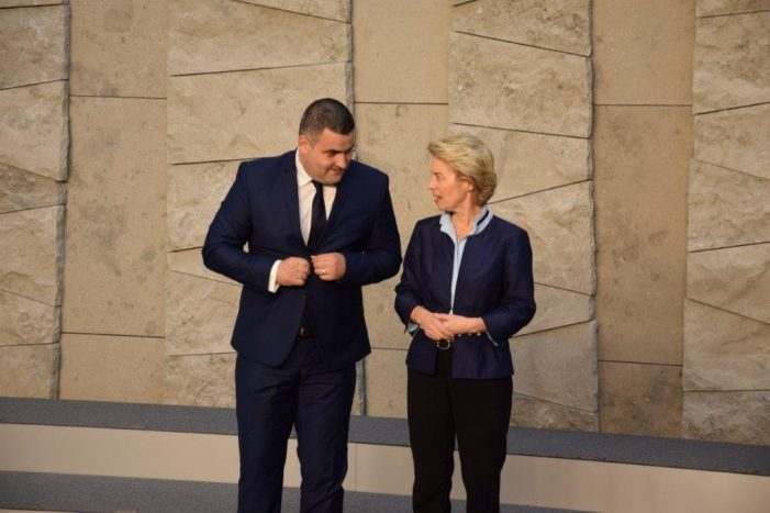 Ministrul Apărării, sătmăreanul Gabriel Leș – excelente relații de colaborare cu Ursula von der Leyen, noul lider al Comisiei Europene (foto)