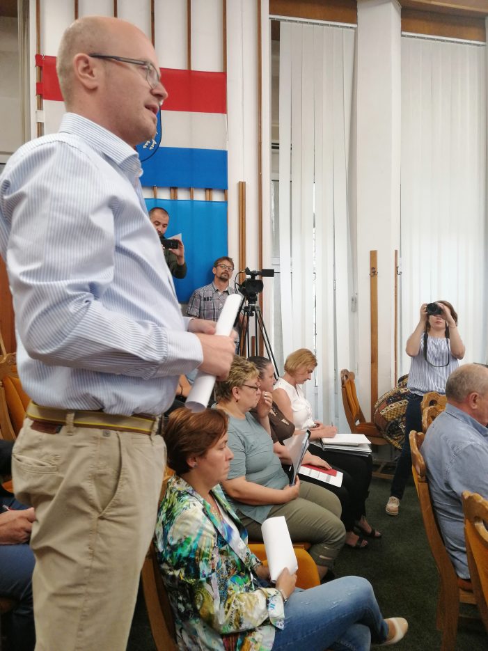DOVADĂ. Superficialitate de toată groaza printre ”oamenii de elită” ai primarului din „munuicipiul” Satu Mare, Gabor Kereskenyi (foto)