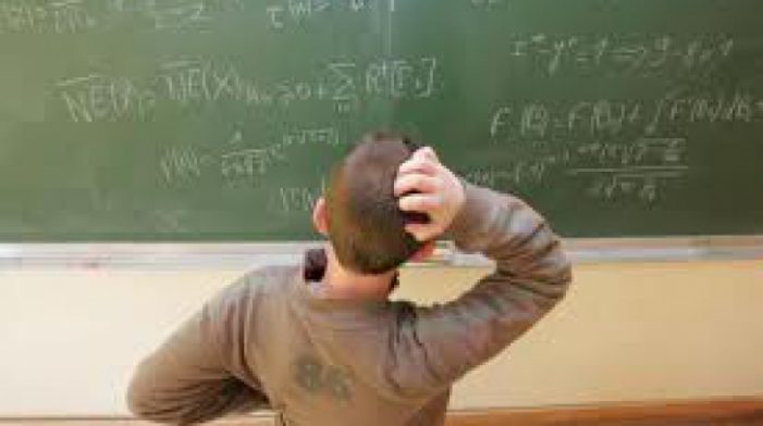 Județul Satu Mare – peste 10% din elevii din clasa a VIII-a, corigenți. Alarmat, Ministerul Educației trimite controale