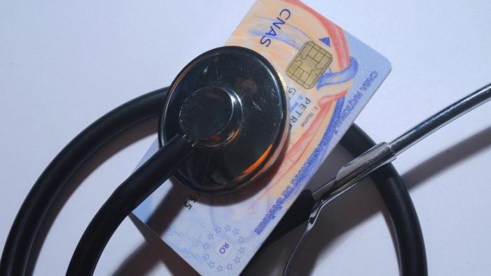 Cardurile de sănătate, inutile de 17 zile. Pacienți revoltați, medici de familie pedepsiți fără vină