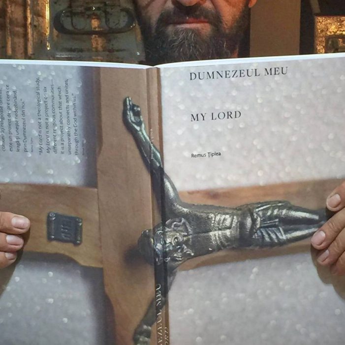 Din Germania la Negrești Oaș – albumul româno-englez „Dumnezeul meu/My Lord” al fotoartistului Remus Țiplea (galerie foto)