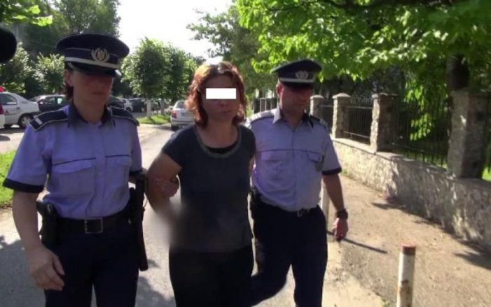 O femeie i-a furat banii unui bătrân de 70 de ani. Cum a procedat