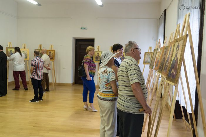 Se scoate la licitație icoana „Cina cea de taină” pentru salvarea vieții unui copil de 6 ani (galerie foto)