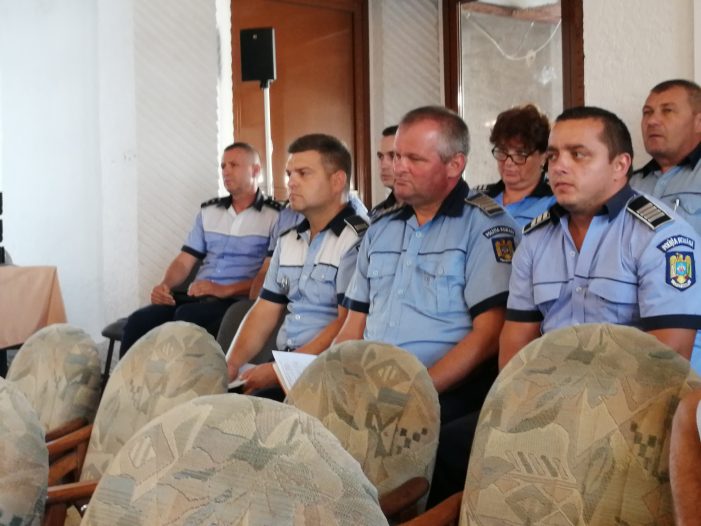 Polițiștii reclamă la ATOP starea catastrofală a „autostrăzii Codrului”: se îngreunează deplasarea la intervenții (foto)