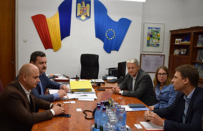 FOTO. Cursă de avion din Satu Mare spre Germania, luată azi în discuție la o întâlnire bilaterală