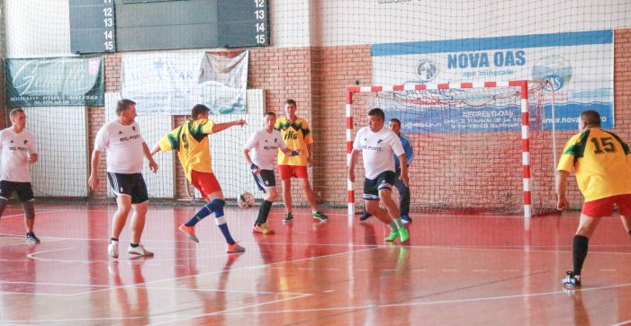 Neavând voie să se-nsoare, sunt plini de energie la fotbal. Cum s-a terminat campionatul preoților catolici (galerie foto)