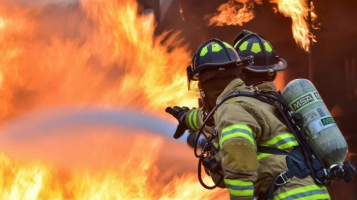 Incendiu de vegetație și baloți de paie la Orbău – 6 hectare afectate