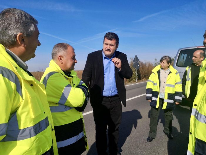 În 3 ani, Consiliul Județean a reușit modernizarea unui drum de 55 km. E “tronsonul cel mai lung din istoria județului”