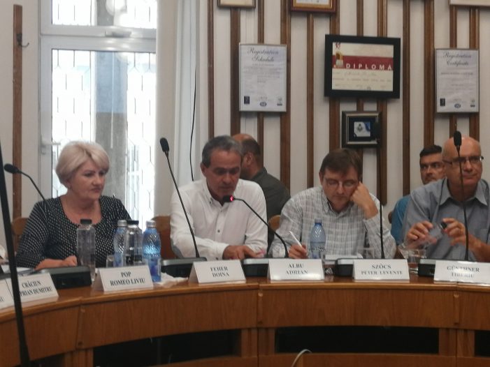 Viceprimarul Adrian Albu, încolțit din toate părțile. După PSD și colegi din PNL, și ALDE îi cer demisia