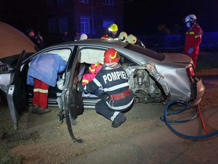 Ce spun pompierii despre accidentul de la Caraseu ? (Fotogalerie)