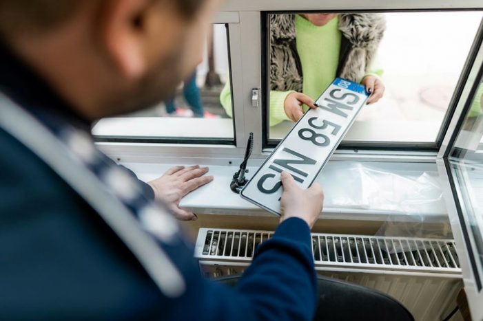 Aproape 13.000 de certificate de înmatriculare emise in judet, în primul semestru din 2020