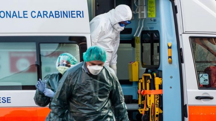 Italia impune 14 zile de carantina pentru români